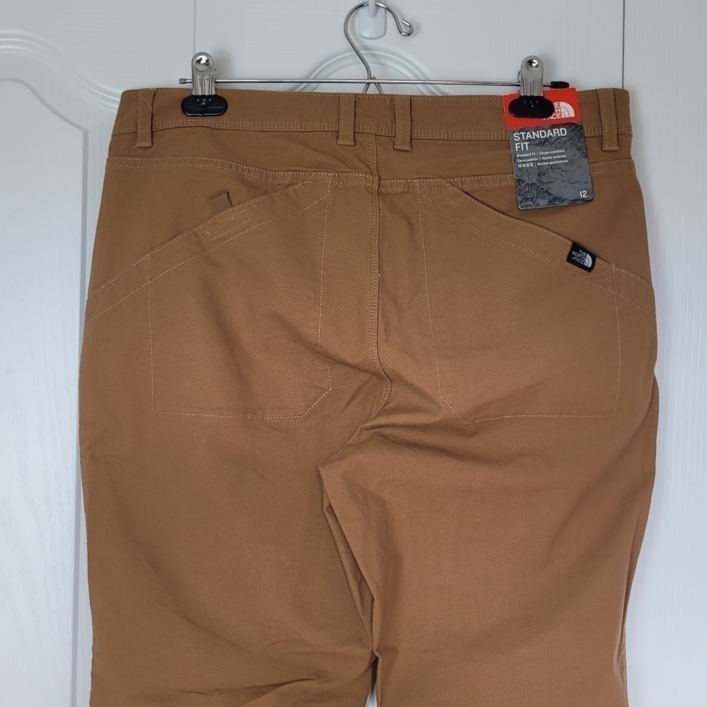 The North Face Khaki Capri Pants - Picture 6 of 9
